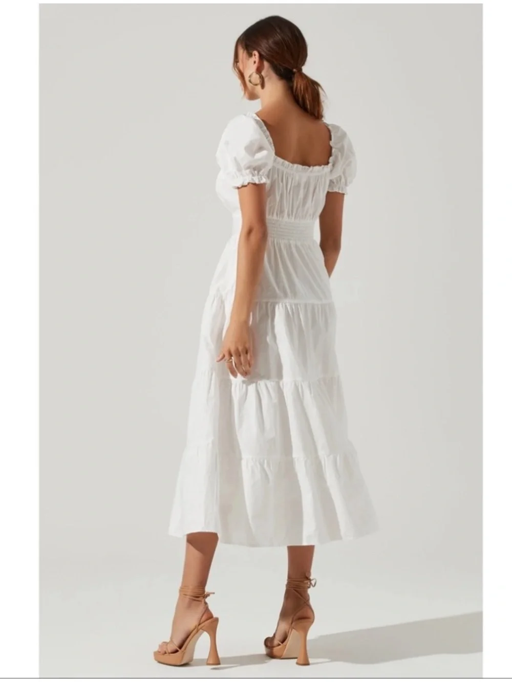 ASTR The Label White Tiered Dress with Sweetheart Neckline Graduation Bridal - Picture 3 of 15